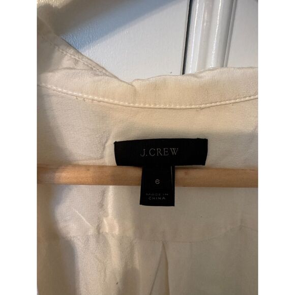 J. Crew 100% Silk Button Down Blouse Size 6 Ivory Cream Minimalist Capsule - Picture 2 of 7